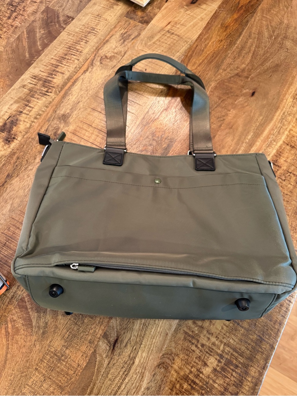 Ihkwip TSV Cargo catchall with 2 straps. NWOT - Picture 3 of 8